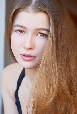 Olivia Sparkle Strips Black Lace Panties For A Tempting Glimpse Of Her Plump-lipped Pussy