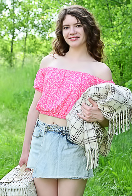 Carrie With Perky Breasts And Trickles Down Her Sexy Body