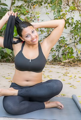 Cassie Taylor Naked Yoga