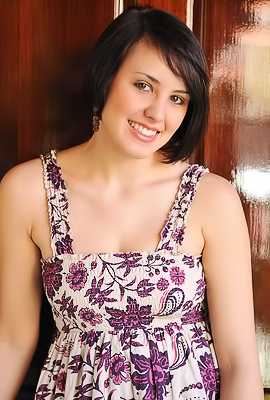 Brunette Teen Zeba Showing Pussy In Public