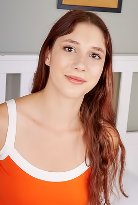 Anasteysha Lee Peel Her Clothes Off And Show You Everything