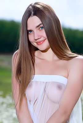 Georgia Free-spirited Beauty Is Eager To Indulge Her Natural Urges