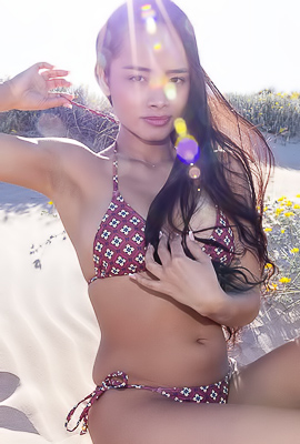 Liloo strips tease on the beach before enjoying solo passion on the rooftop